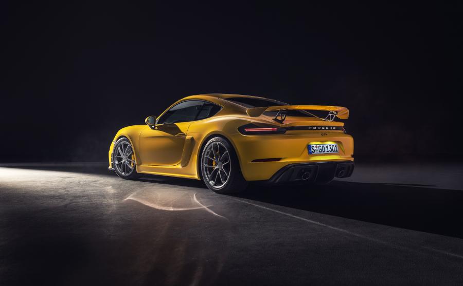  Porsche 718 Cayman GT4 (982C) 2019 года  (WW) (фото 10 из 190)